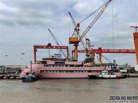 招商工业海门基地第六艘极地探险邮船顺利下水