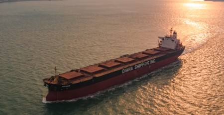 Diana接收第五艘Ultramax散货船与ASL再签长期租约