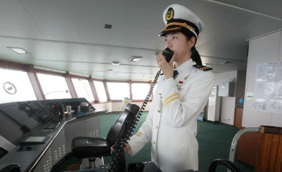 白响恩船长：我国首位穿越北冰洋的女驾驶员, 如今仍奋斗在航海一线!