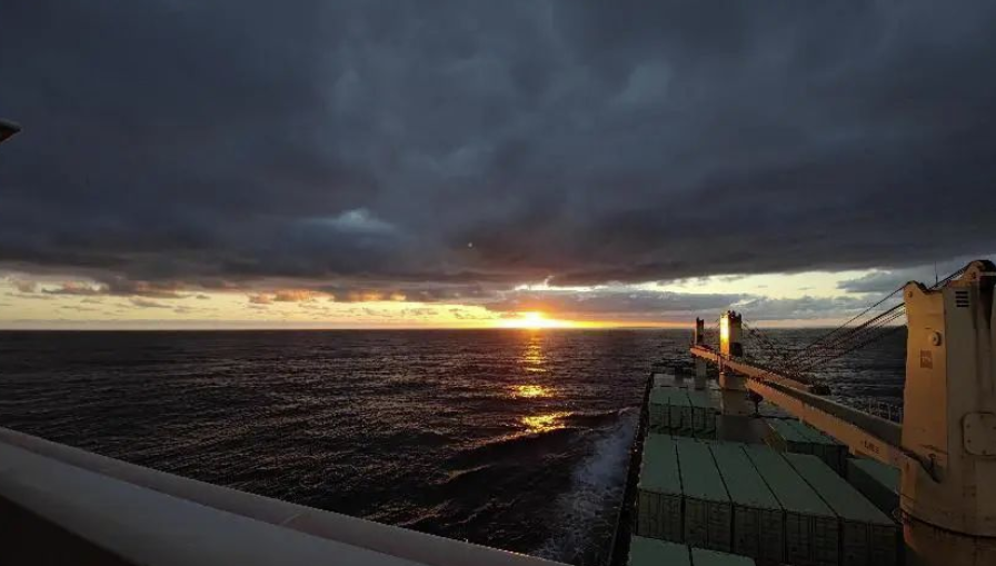 阳明海运：旗下运营船舶碳强度已降低58%