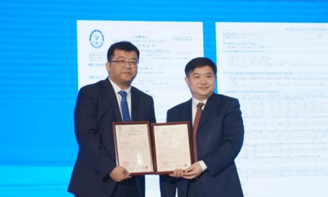 自主研发！全球首台套船用甲醇双燃料锅炉新产品发布