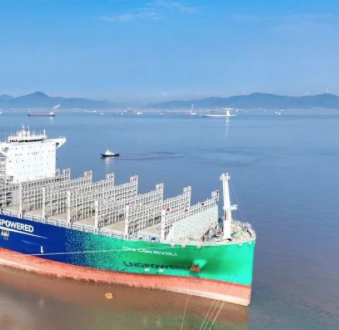 这家船厂完成全球最大LNG双燃料集装箱船惰化修理
