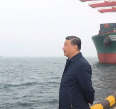 心系航运业！揭秘习近平总书记背后的那条船