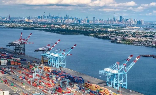 美国港口罢工在即，或致供应链中断至2025年