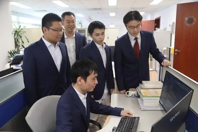 中国首个航运期货品种上市的背后