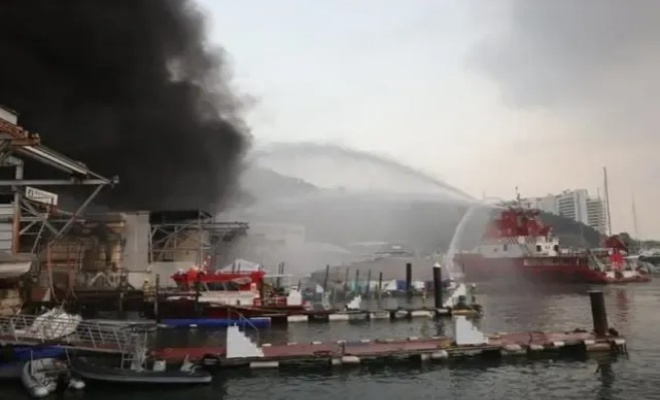 香港一船厂起火，现场传出多声爆炸声！