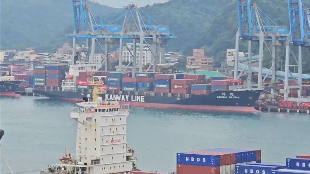 突发！台湾基隆港100升重油泄漏