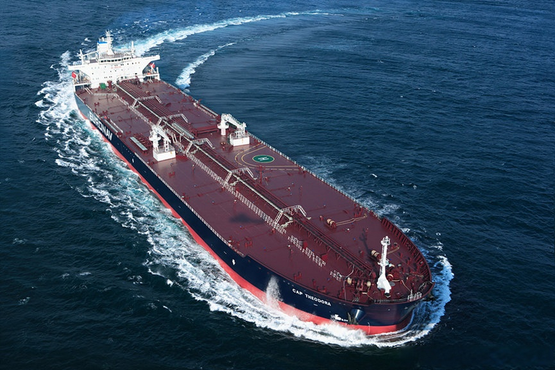 接新造 VLCC 油轮时需要注意的事项