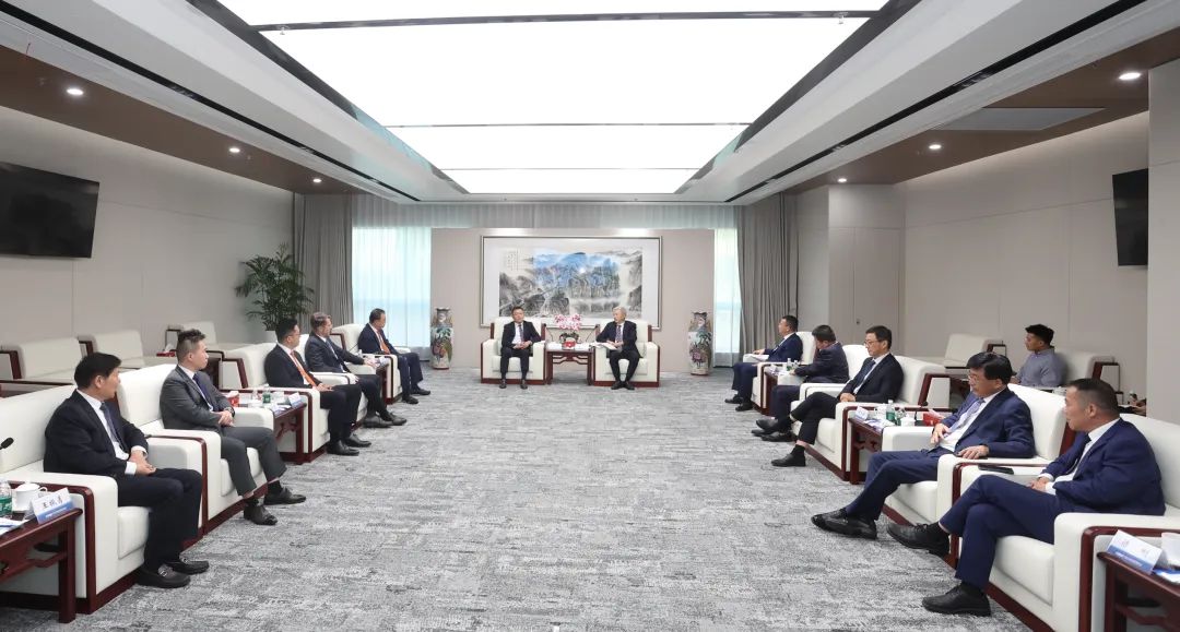 中船集团与Seaspan签署9000 TEU级集装箱船建造合同