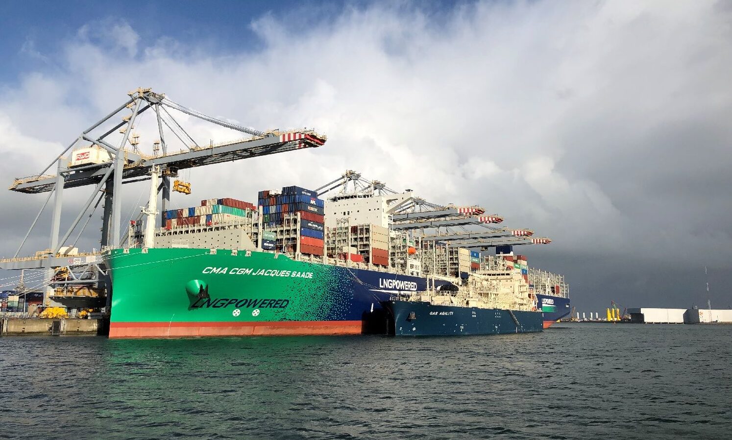 100亿美元新船订单将生变?IMO碳税延期,这类船或许会笑到最后!