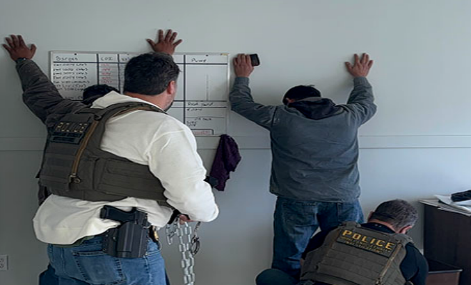 美国当局突袭造船厂，带走25人！