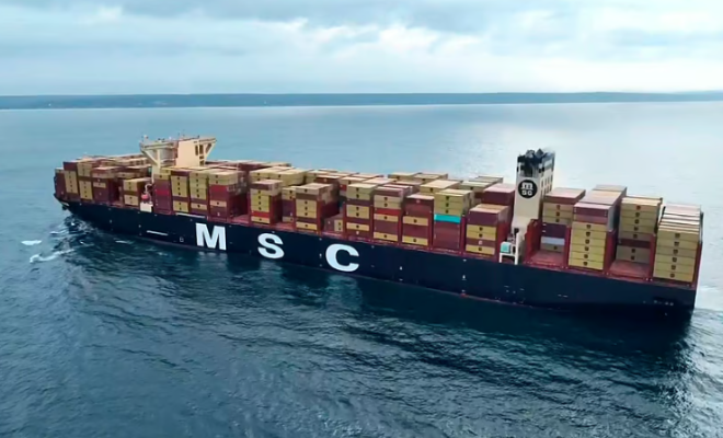 MSC年末强势扩张：中国下单10艘新船，全球扫货二手船