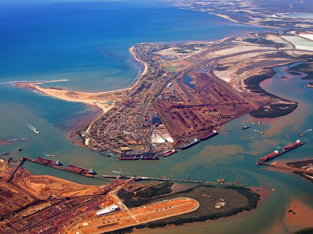 主机两度失灵！一散货船在关键航道发生故障