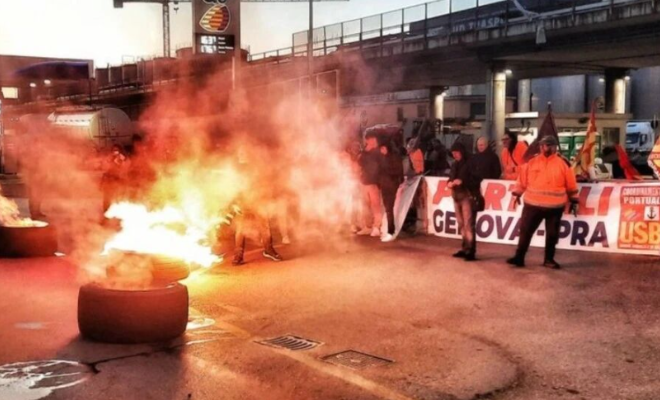 全球21个港口数万工人联合罢工，“大堵塞”风险即将出现？