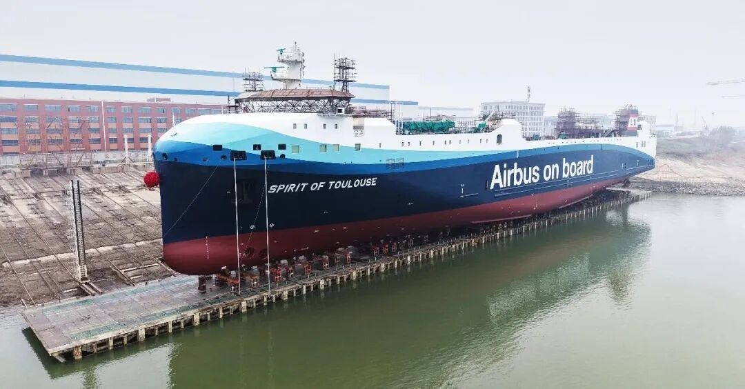 全球首艘6风帆助力滚装船顺利下水