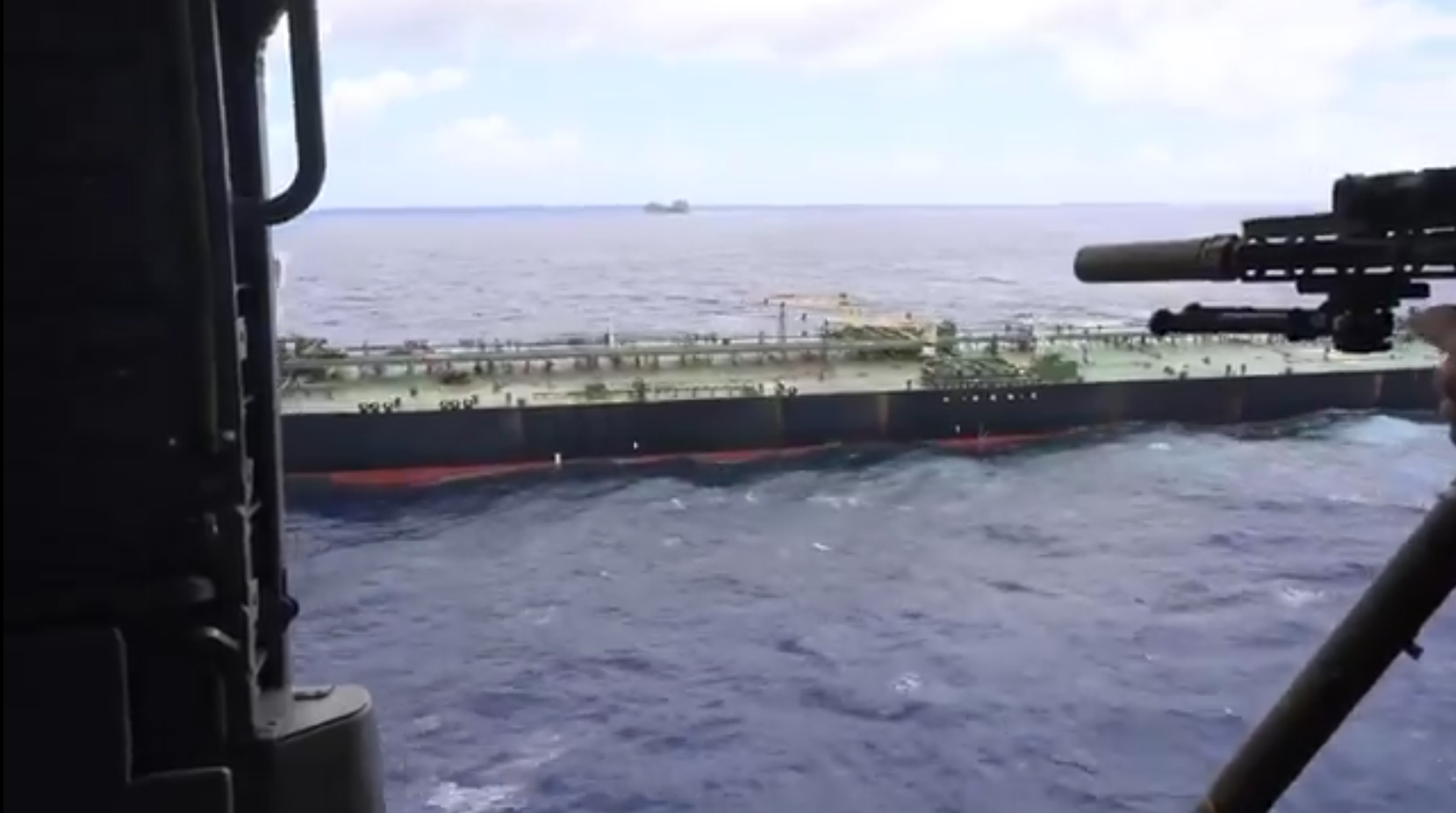 美军在印度洋拦截第3艘油轮