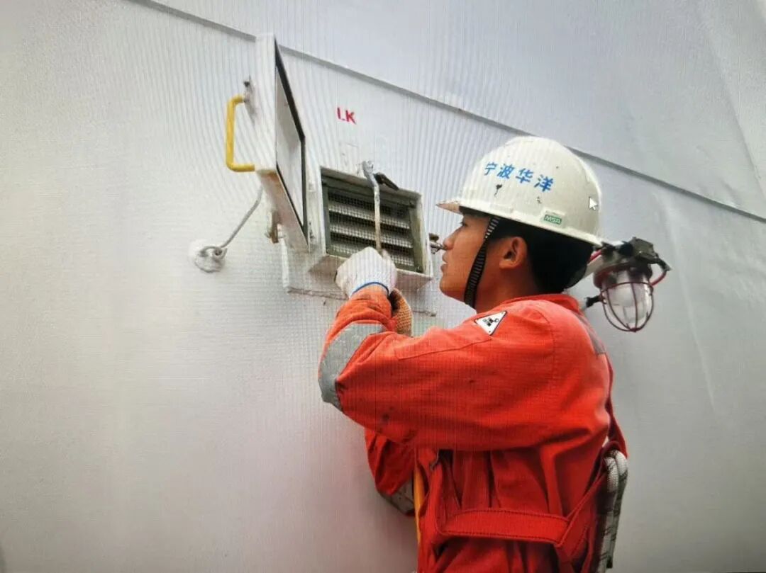 从青涩到成长：我的第一次海上实习