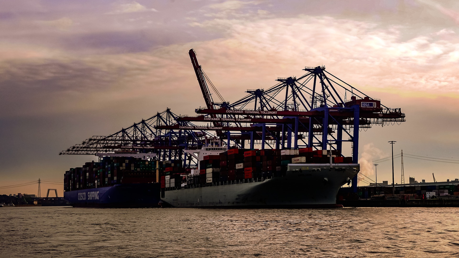 船长靠离泊经验技术分享