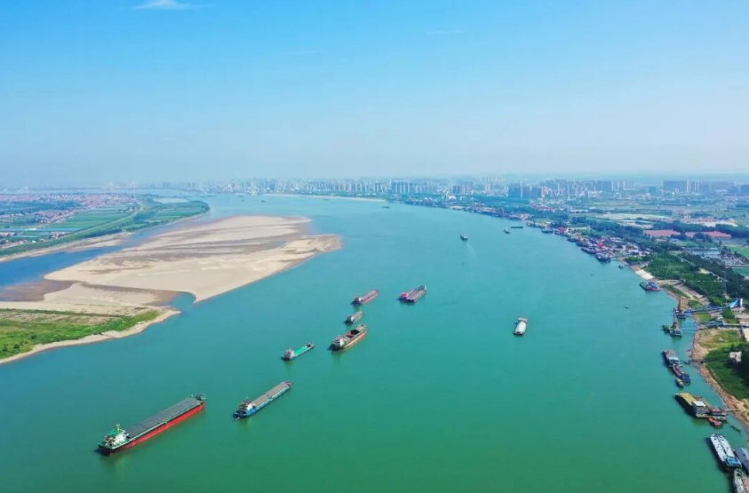 荆江二期主体工程交工验收！长江中游航道更通畅 5000吨级船舶畅行在望