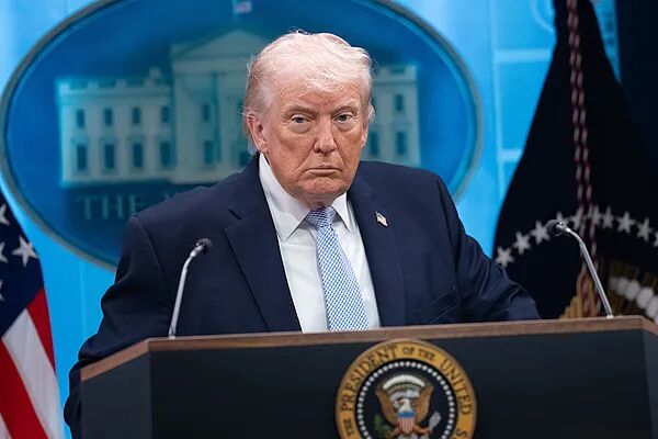 特朗普对伊朗重开霍尔木兹海峡方案不满意