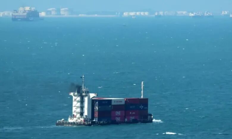 A containership sank in the Singapore Strait, with all nine crew members rescued