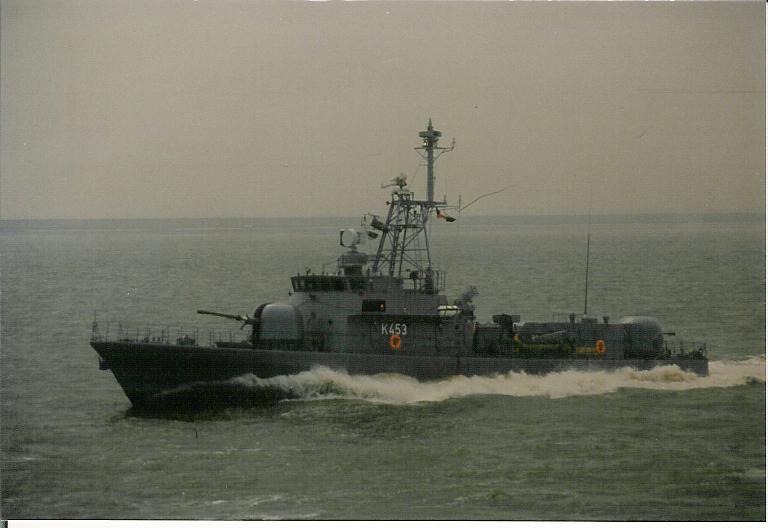 K 453