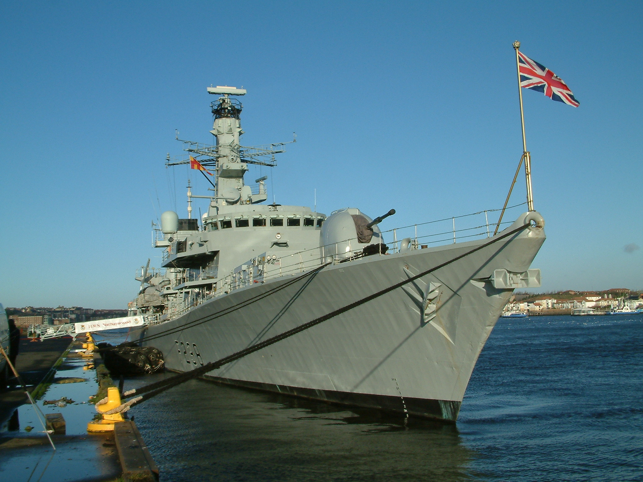 HMS NORTHUMBERLAND @ North Shields January 2004