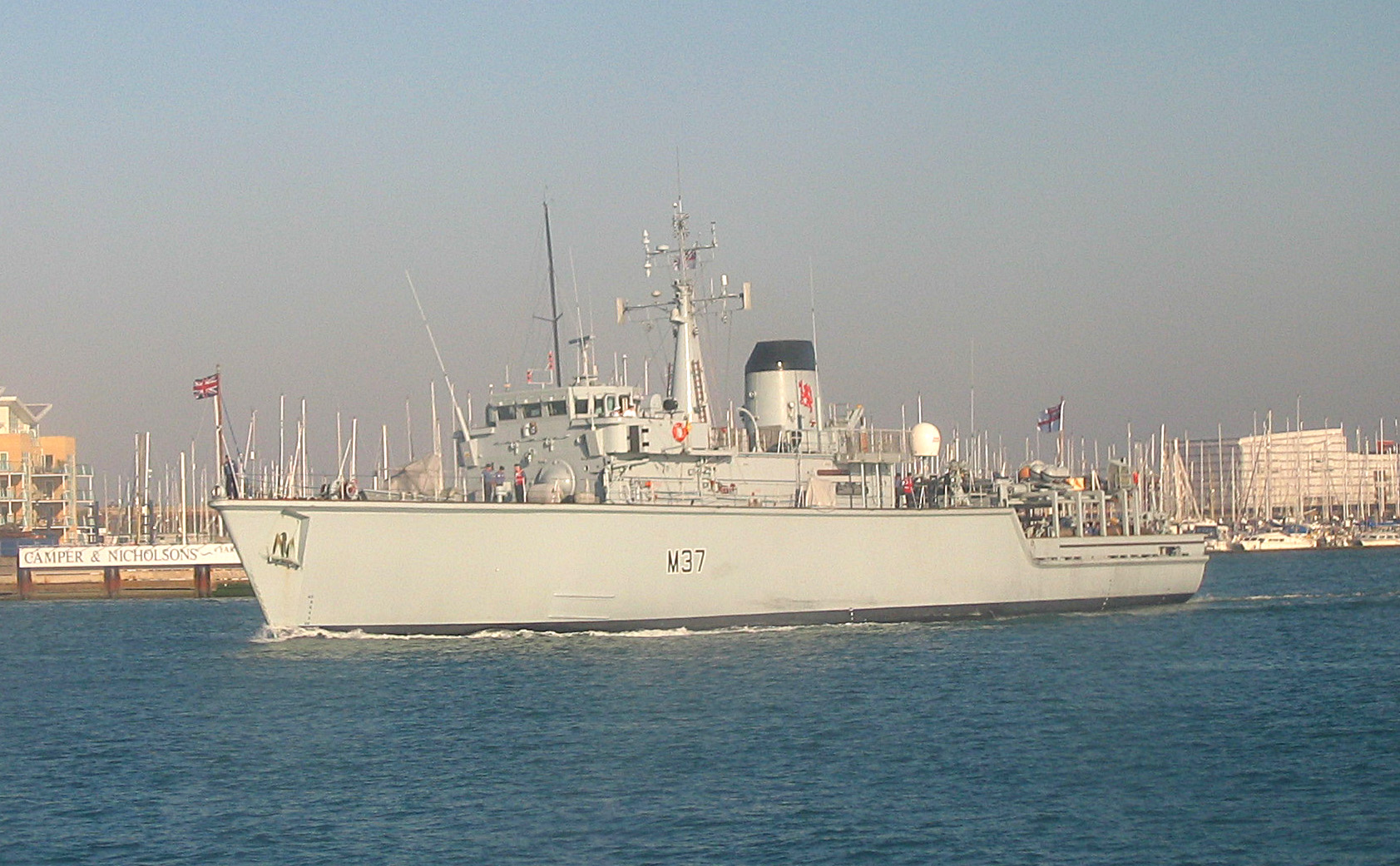 HMS Chiddingfold M 37
