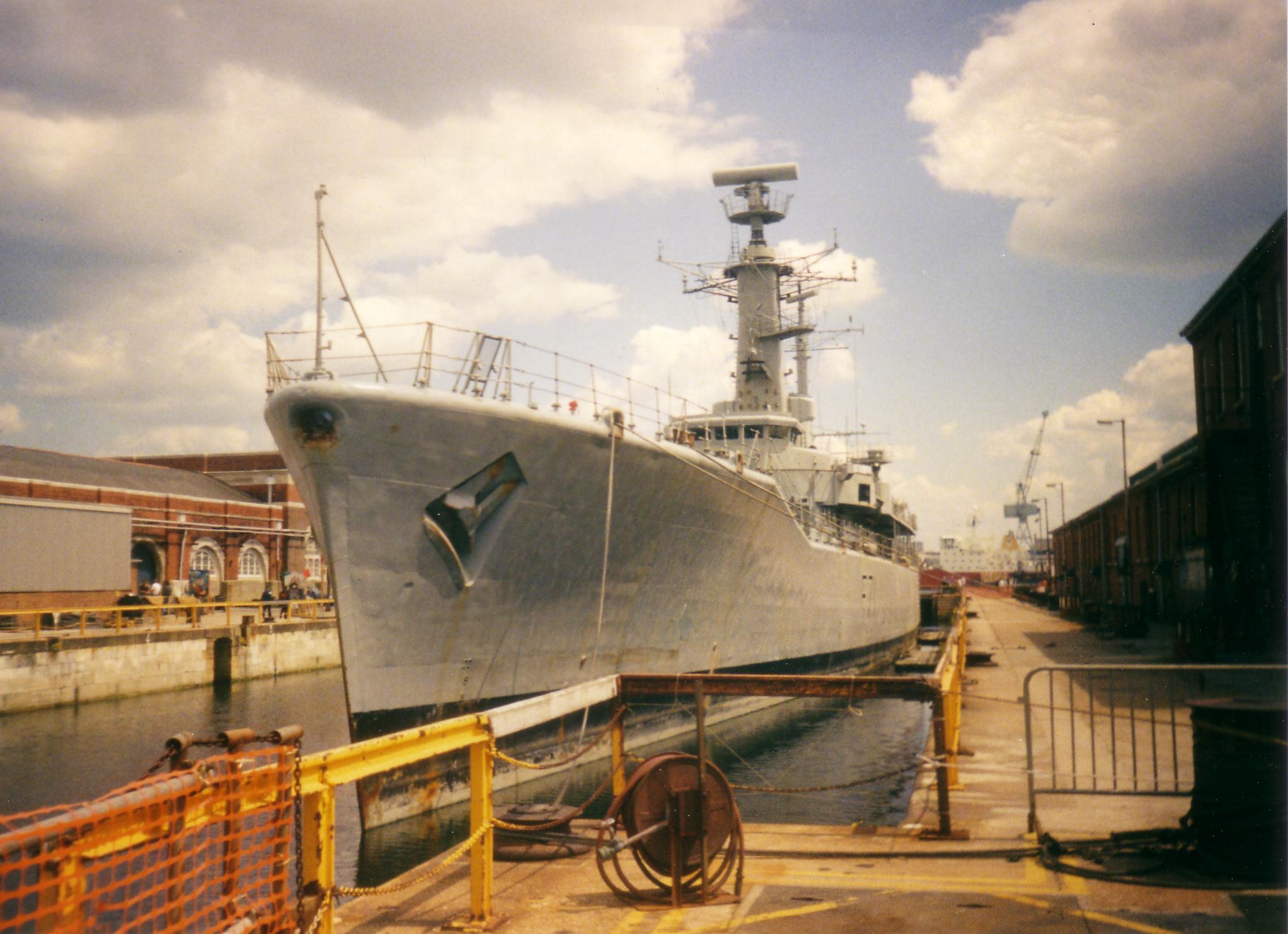 HMS Scylla F71