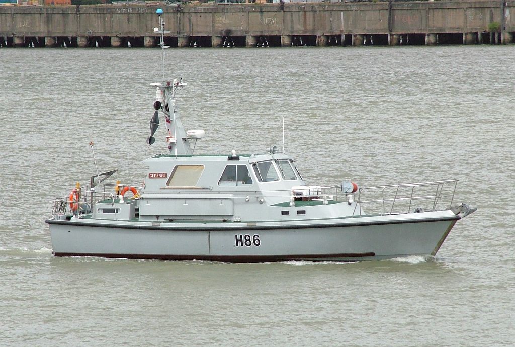 HMS GLEANER  H80