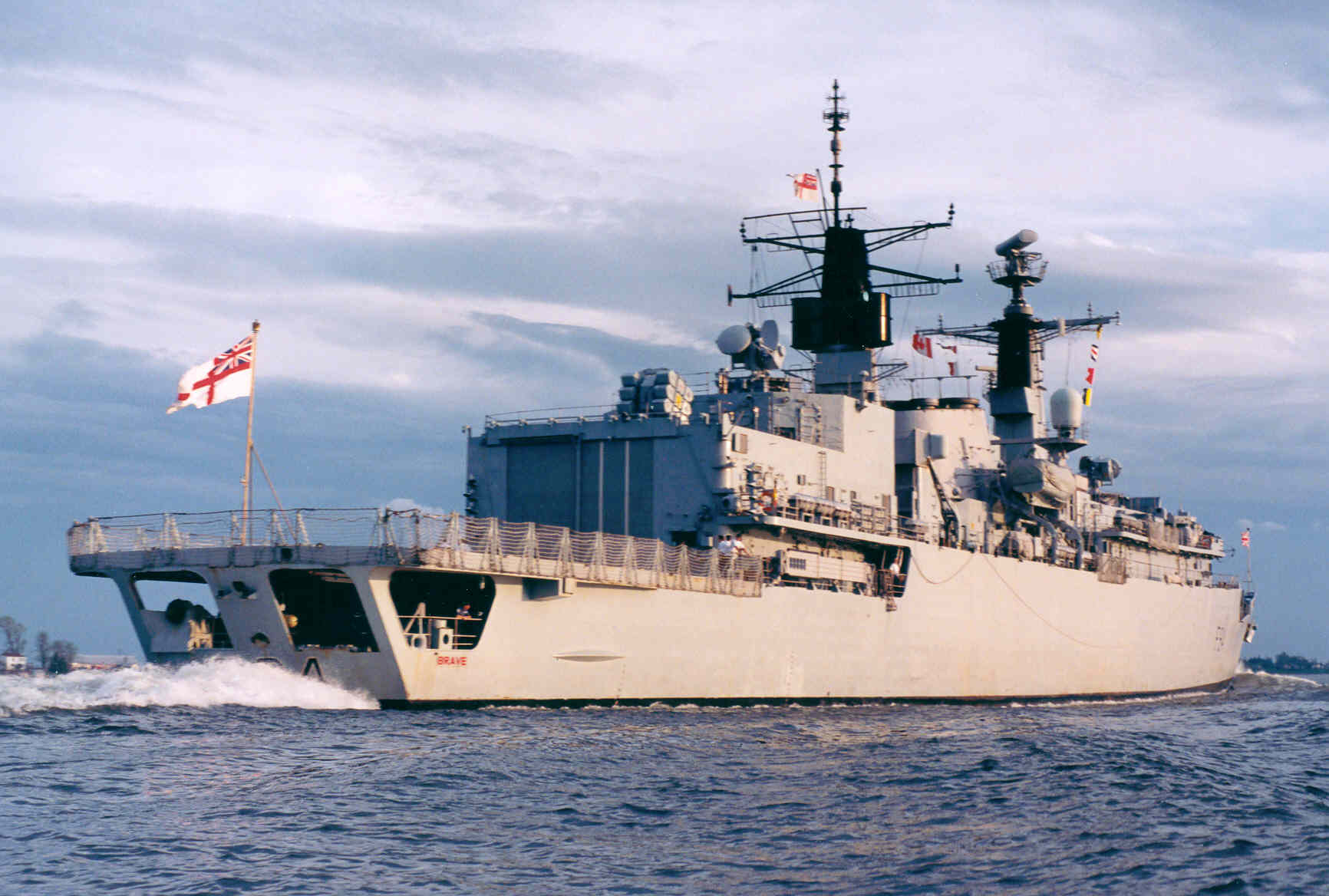 HMS BRAVE  (F-94)