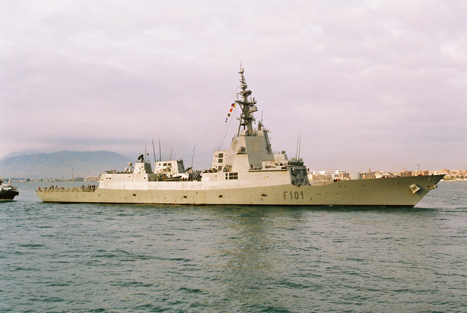 Alvaro de Bazán F101