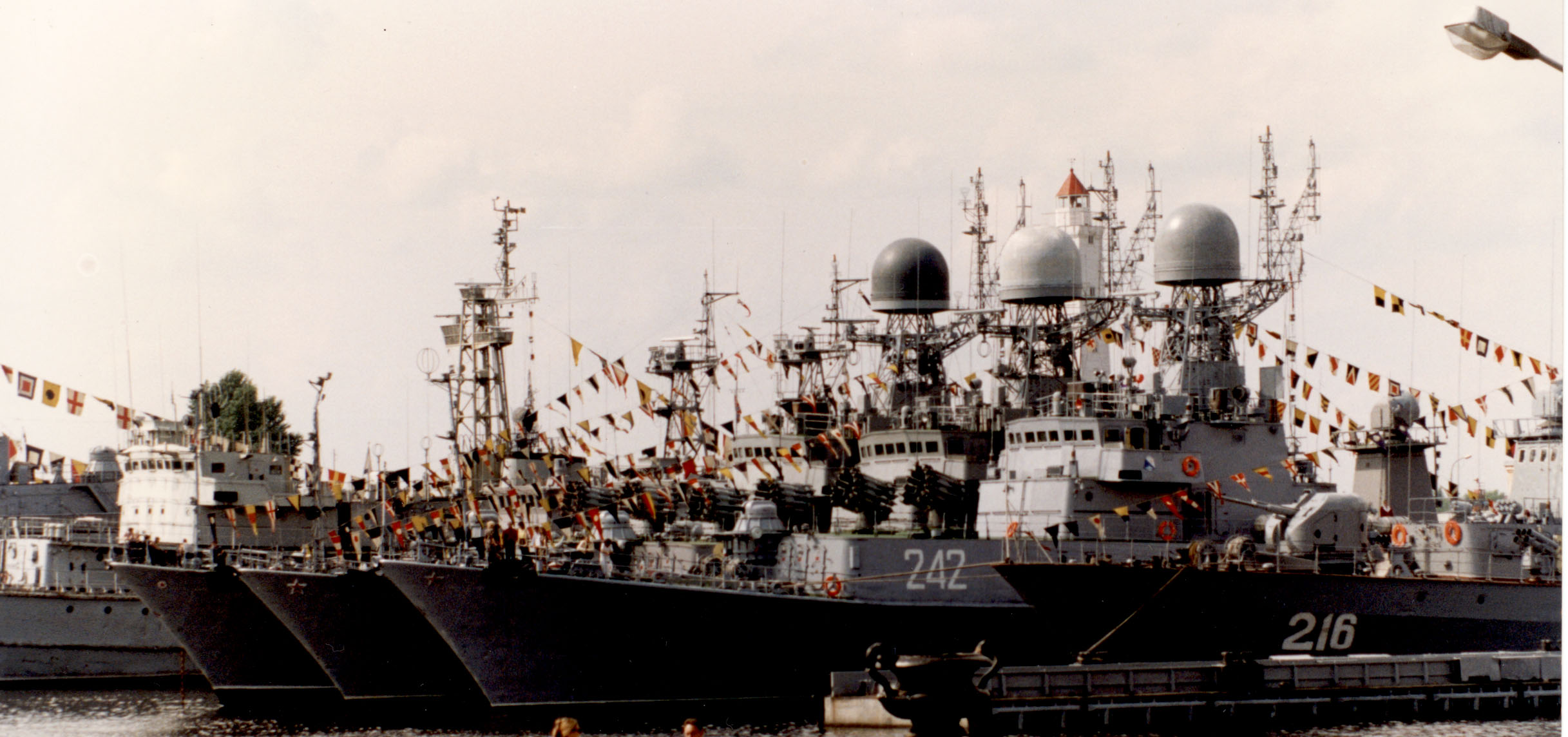 Small antisubmarine ships