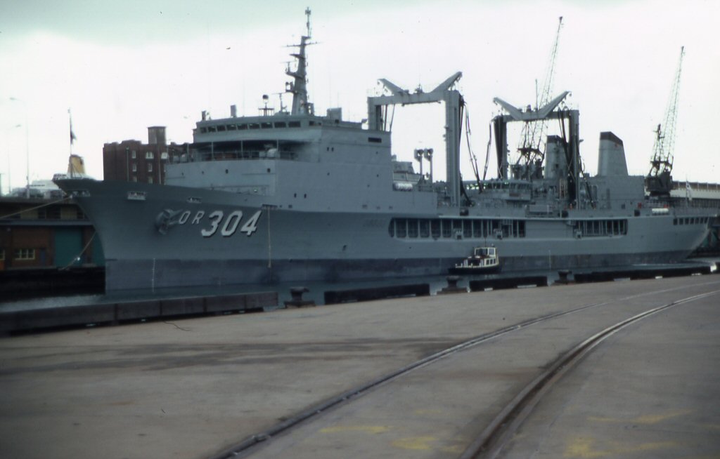 HMAS Success 24-4-86