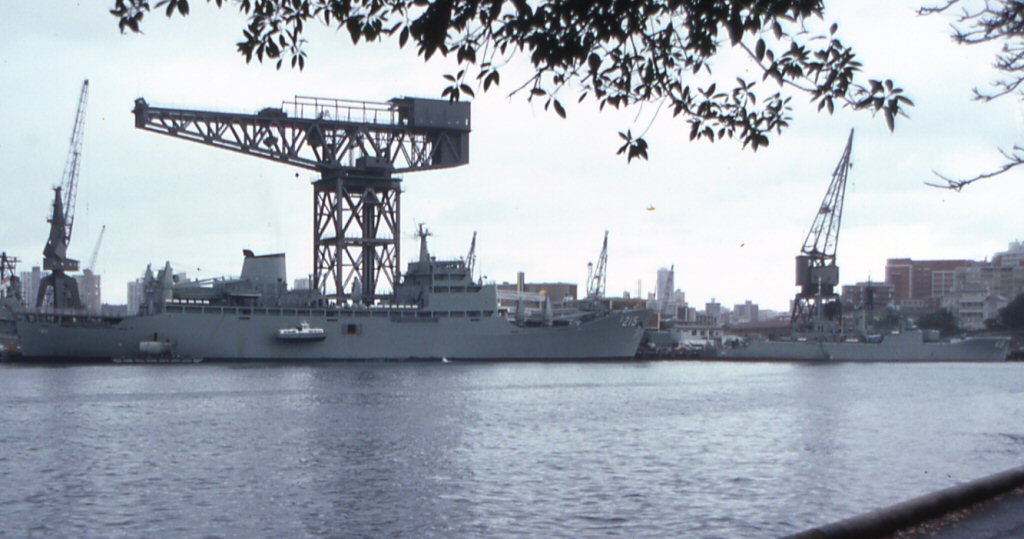 HMAS Stalwart & HMAS Parramatta 28-4-86
