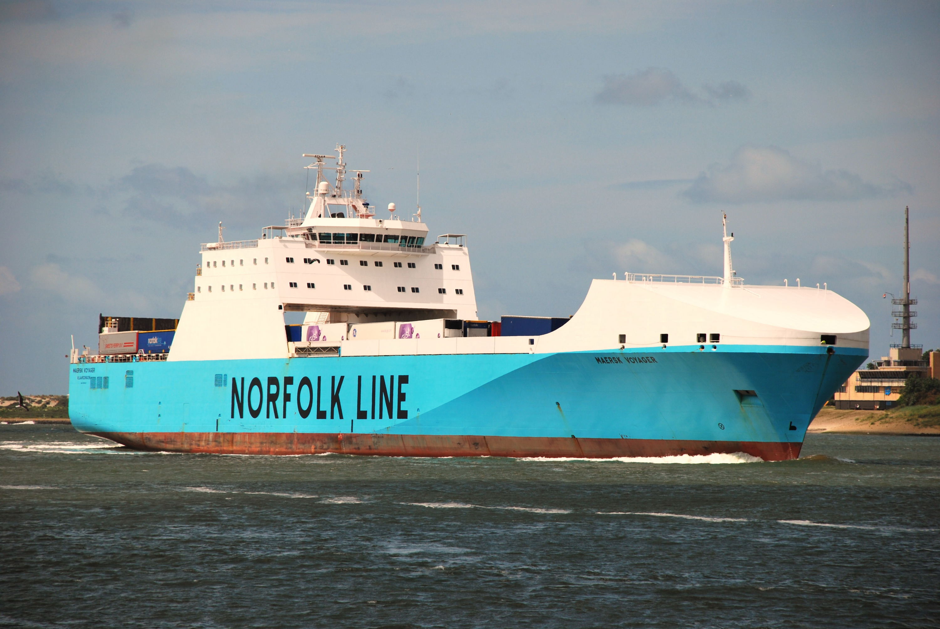 MAERSK VOYAGER