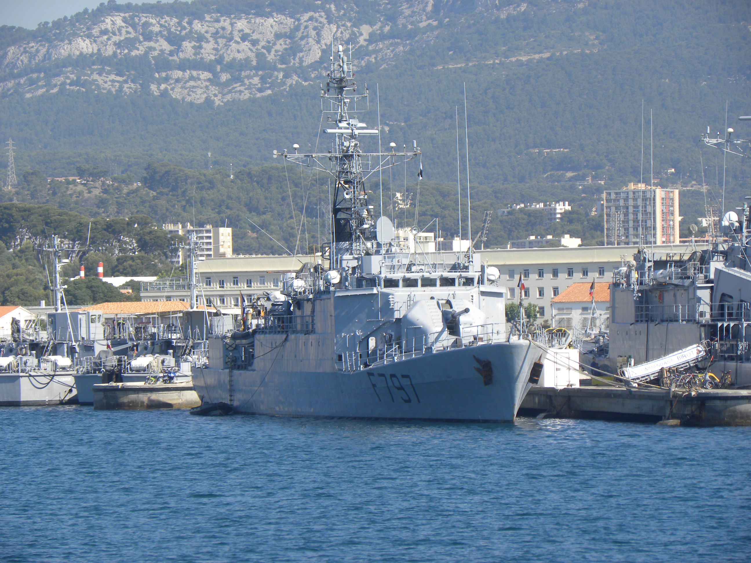 F797 Commandant Bouan